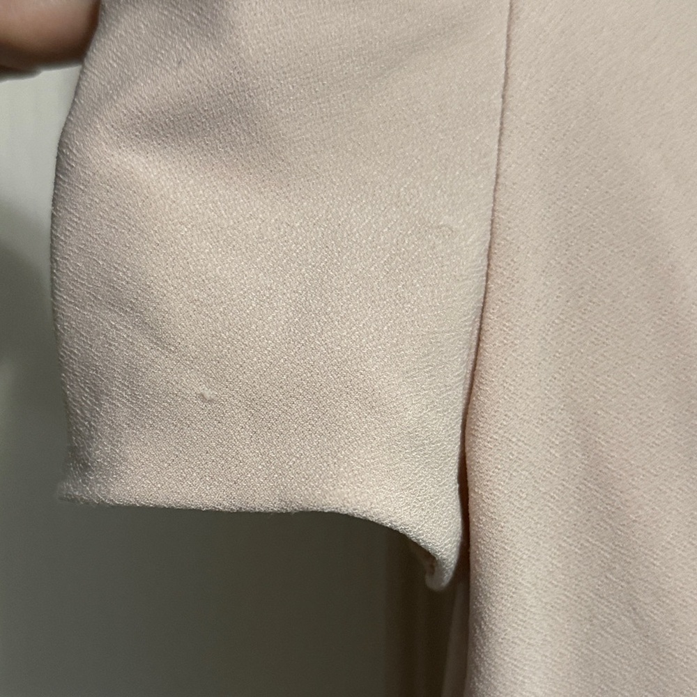 Alice + Olivia Air Vicki Cold Shoulder Top Pale Nude Minimalist Capsule Glam - Picture 7 of 8